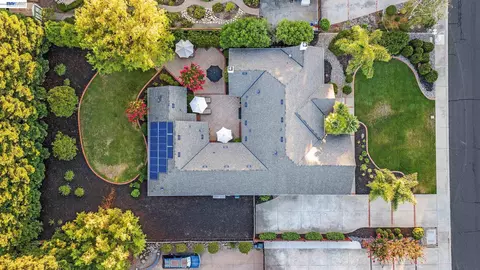 View/Area - 511 Rhea Way, Livermore, CA 94550 photo 1 of 12