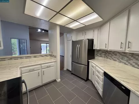 Kitchen - Undisclosed, Hercules, CA 94547 photo 2 of 5