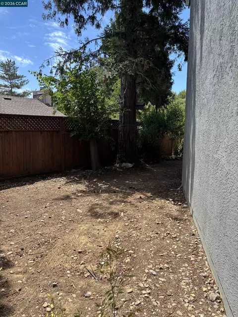 Exterior - 115 Bedford, Hercules, CA 94547 photo 10 of 14