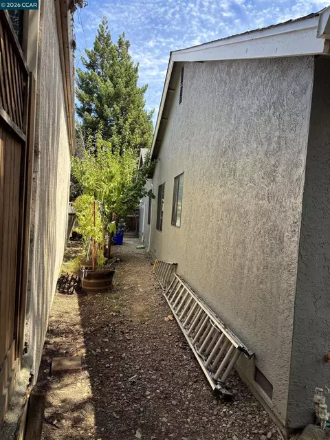 Exterior - Undisclosed, Hercules, CA 94547 photo 8 of 9