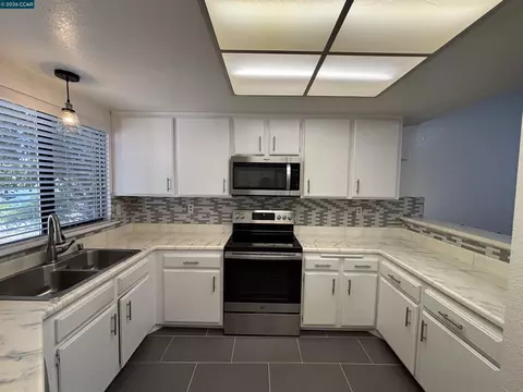 Kitchen - Undisclosed, Hercules, CA 94547 photo 3 of 5