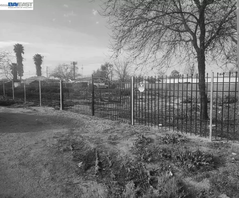 508 W Grant Line Rd, Tracy, CA 95376 photo 2