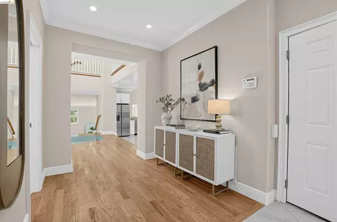 Entry Way - 7026 Devon Way, Berkeley, CA 94705 photo 2 of 4
