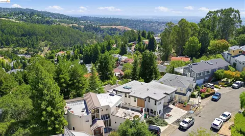 View/Area - 7026 Devon Way, Berkeley, CA 94705 photo 7 of 10
