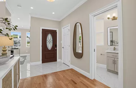Entry Way - 7026 Devon Way, Berkeley, CA 94705 photo 1 of 4