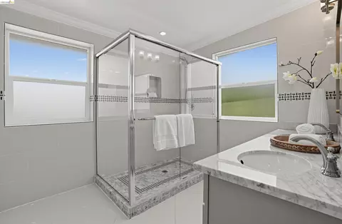 Bath - 7026 Devon Way, Berkeley, CA 94705 photo 2 of 4