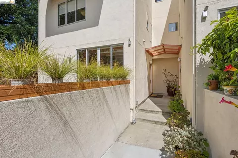 Exterior - 1305 Henry St #C, Berkeley, CA 94709 photo 3 of 10