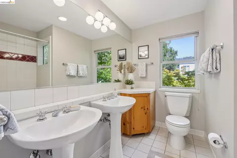 Bath - 1305 Henry St #C, Berkeley, CA 94709 photo 1 of 6