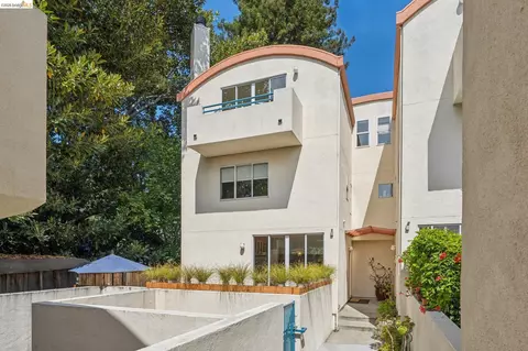 Exterior - 1305 Henry St #C, Berkeley, CA 94709 photo 2 of 10