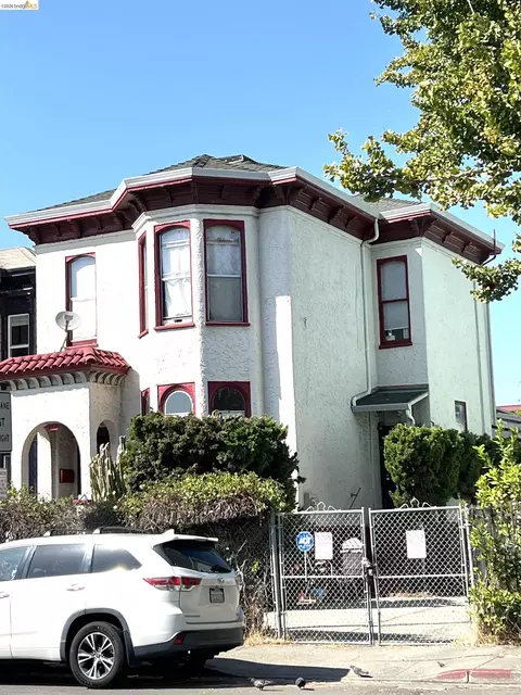 684 18th St, Oakland, CA 94612