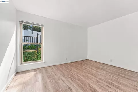 Bedroom - 2075 Ascot Dr #119, Moraga, CA 94556 photo 6 of 7