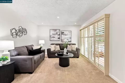 1938 Pomar Way, Walnut Creek, CA 94598