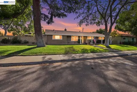 Exterior - 1661 Beckner Ct, Concord, CA 94521 photo 3 of 15