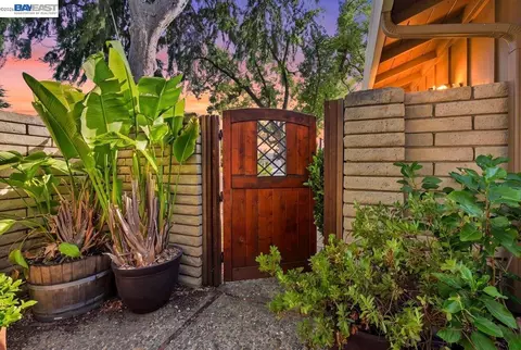 Exterior - 1661 Beckner Ct, Concord, CA 94521 photo 10 of 15