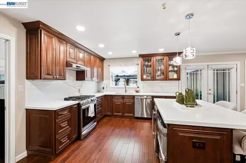 Kitchen - 1661 Beckner Ct, Concord, CA 94521 photo 3 of 4