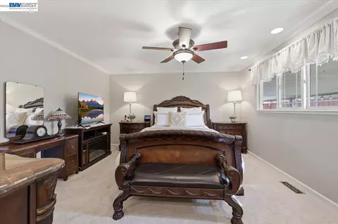 Bedroom - 1661 Beckner Ct, Concord, CA 94521 photo 2 of 6