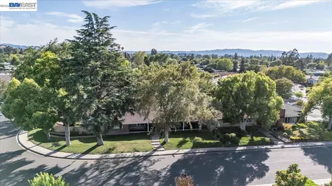 View/Area - 1661 Beckner Ct, Concord, CA 94521 photo 2 of 4