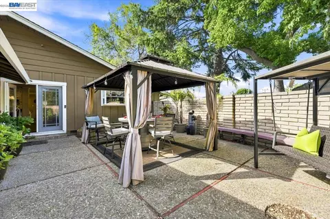 Exterior - 1661 Beckner Ct, Concord, CA 94521 photo 9 of 15