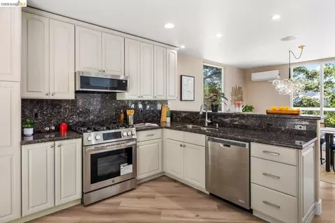 Kitchen - 3696 Boyer Cir, Lafayette, CA 94549 photo 2 of 4