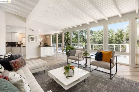 Living - 3696 Boyer Cir, Lafayette, CA 94549 photo 6 of 7