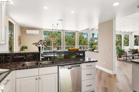 Kitchen - 3696 Boyer Cir, Lafayette, CA 94549 photo 1 of 4