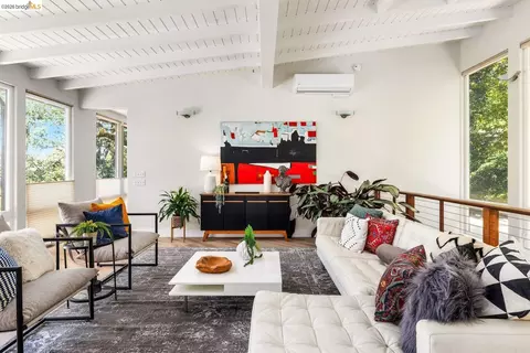 Living - 3696 Boyer Cir, Lafayette, CA 94549 photo 5 of 7