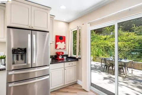 Kitchen - 3696 Boyer Cir, Lafayette, CA 94549 photo 4 of 4