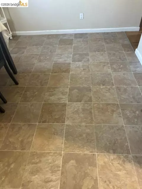 Entry Way - 286 Redwing St, Vallejo, CA 94589 photo 1 of 3
