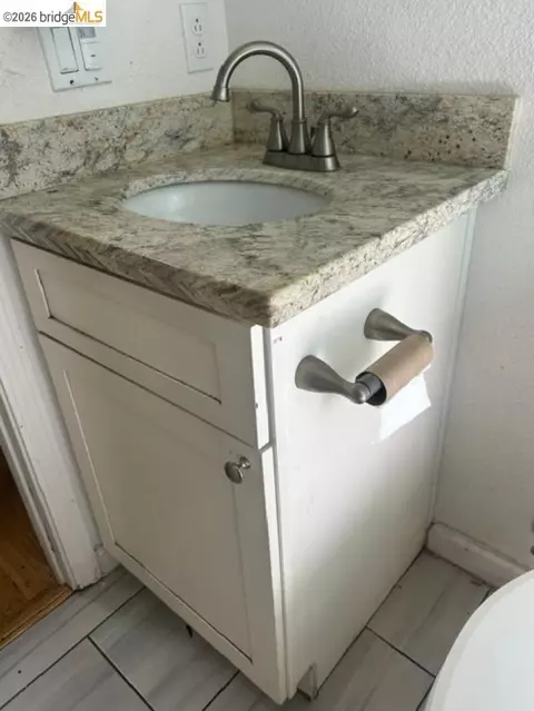 Bath - 286 Redwing St, Vallejo, CA 94589 photo 4 of 4