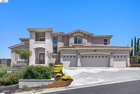 Exterior - 3182 Ashbourne Cir, San Ramon, CA 94583 photo 3 of 22
