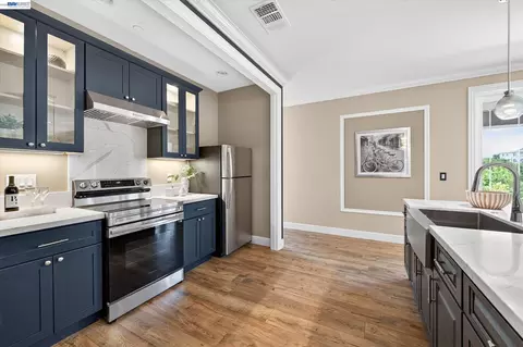 Kitchen - 3182 Ashbourne Cir, San Ramon, CA 94583 photo 8 of 9