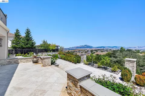 Exterior - 3182 Ashbourne Cir, San Ramon, CA 94583 photo 9 of 22
