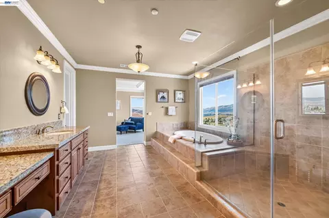 Bath - 3182 Ashbourne Cir, San Ramon, CA 94583 photo 5 of 9