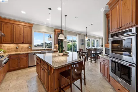 Kitchen - 3182 Ashbourne Cir, San Ramon, CA 94583 photo 1 of 9