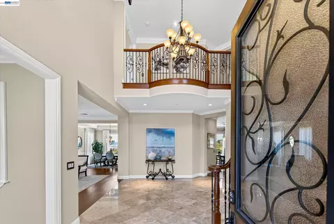 Entry Way - 3182 Ashbourne Cir, San Ramon, CA 94583 photo 2 of 8