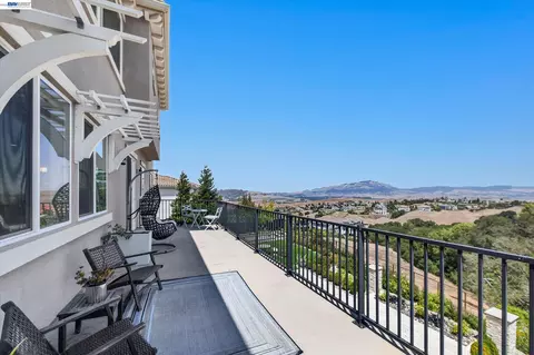 Exterior - 3182 Ashbourne Cir, San Ramon, CA 94583 photo 7 of 22