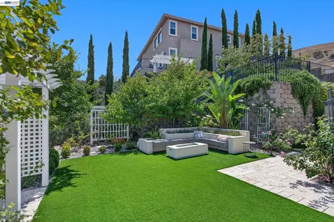 Exterior - 3182 Ashbourne Cir, San Ramon, CA 94583 photo 18 of 22
