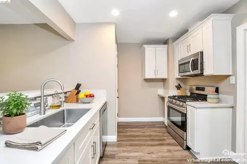 Kitchen - 875 Central Ave, Pittsburg, CA 94565 photo 2 of 4