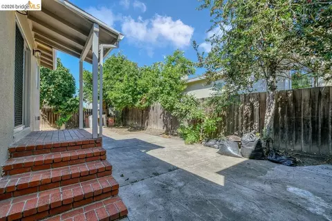 Exterior - 875 Central Ave, Pittsburg, CA 94565 photo 5 of 8