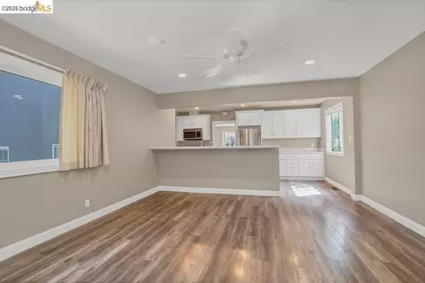 Living - 875 Central Ave, Pittsburg, CA 94565 photo 4 of 5