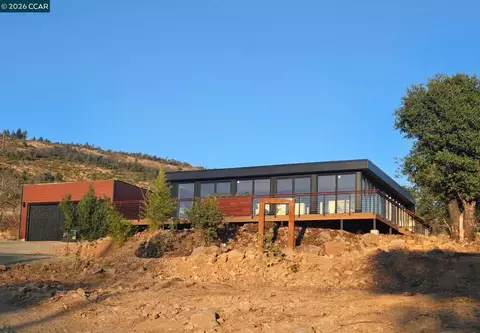 139 Oak St, Saint Helena, CA 94574