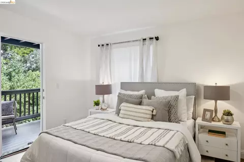 Bedroom - 15 Edgecroft Rd, Kensington, CA 94707 photo 10 of 11