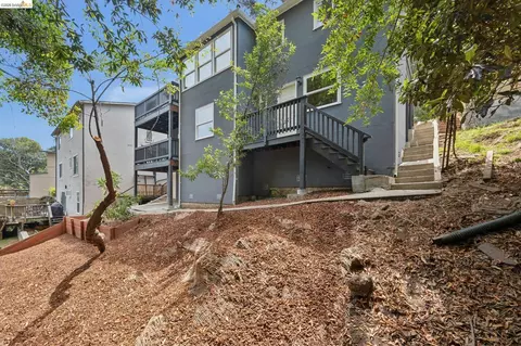 Exterior - 15 Edgecroft Rd, Kensington, CA 94707 photo 8 of 9