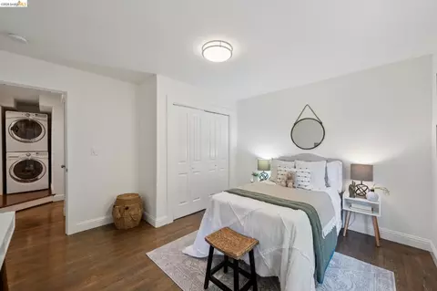 Bedroom - 15 Edgecroft Rd, Kensington, CA 94707 photo 8 of 11