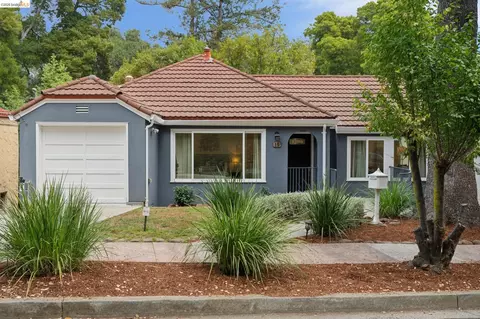 Exterior - 15 Edgecroft Rd, Kensington, CA 94707 photo 2 of 9