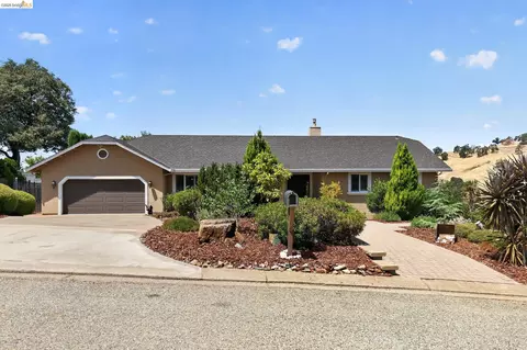 Exterior - 231 Sutter View Ct, Sutter Creek, CA 95685 photo 5 of 8