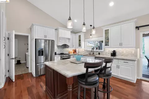 Kitchen - 231 Sutter View Ct, Sutter Creek, CA 95685 photo 1 of 2