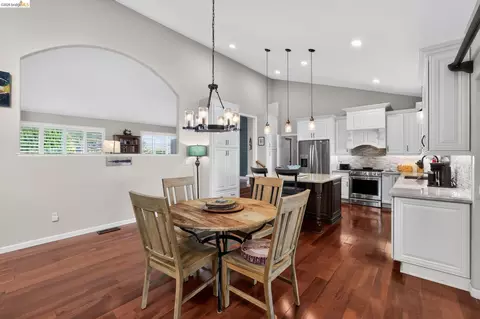 Dining - 231 Sutter View Ct, Sutter Creek, CA 95685 photo 1 of 2