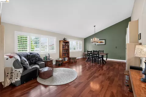 Living - 231 Sutter View Ct, Sutter Creek, CA 95685 photo 2 of 2