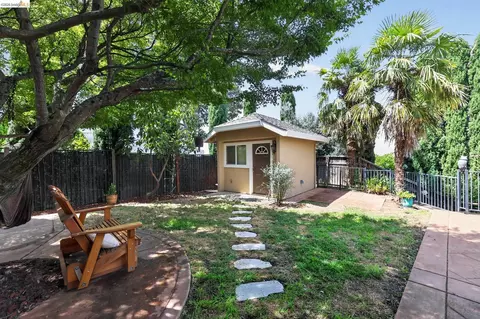 Exterior - 231 Sutter View Ct, Sutter Creek, CA 95685 photo 4 of 8